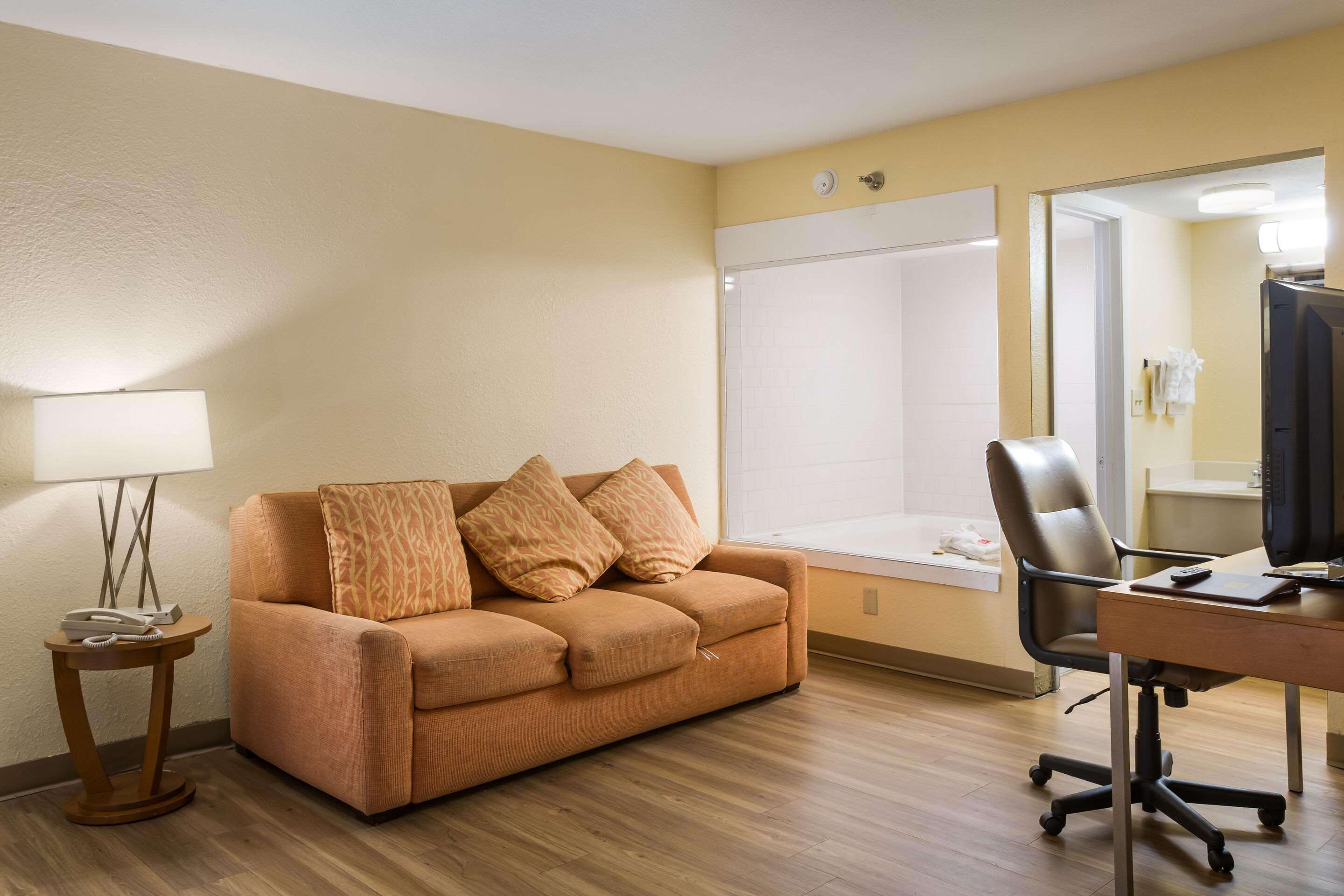 Econo Lodge Hardeeville Bagian luar foto