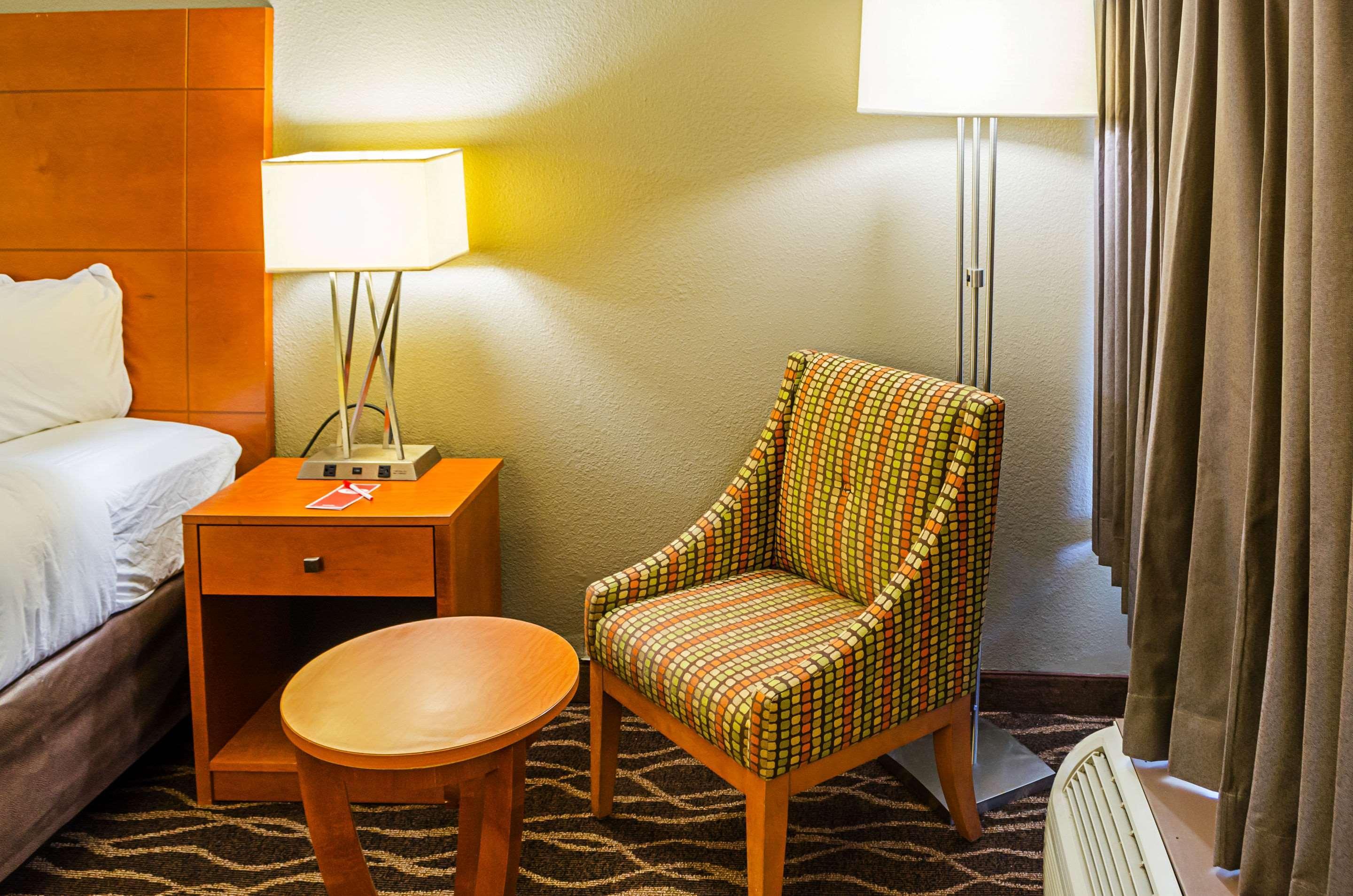 Econo Lodge Hardeeville Bagian luar foto