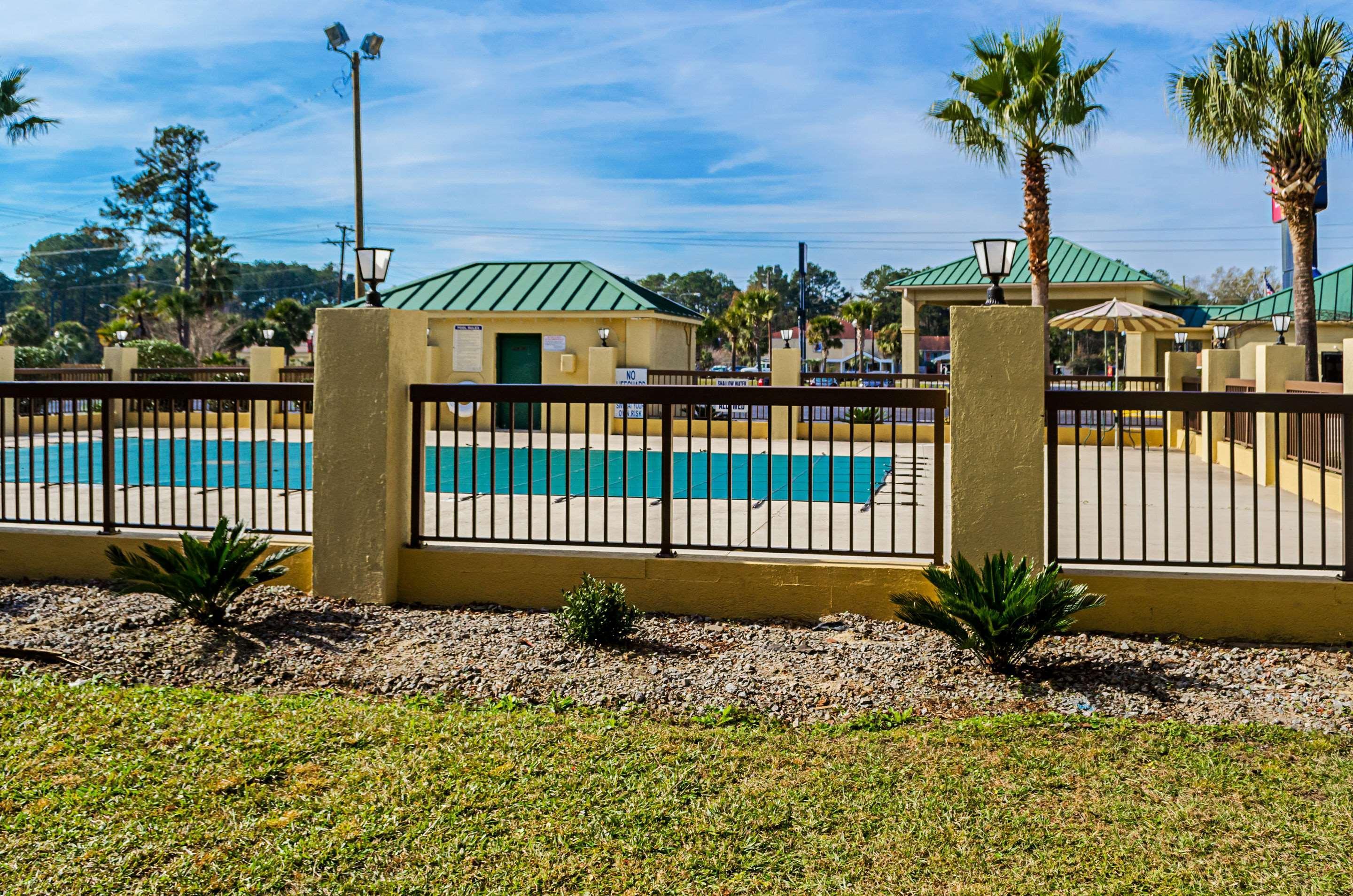 Econo Lodge Hardeeville Bagian luar foto