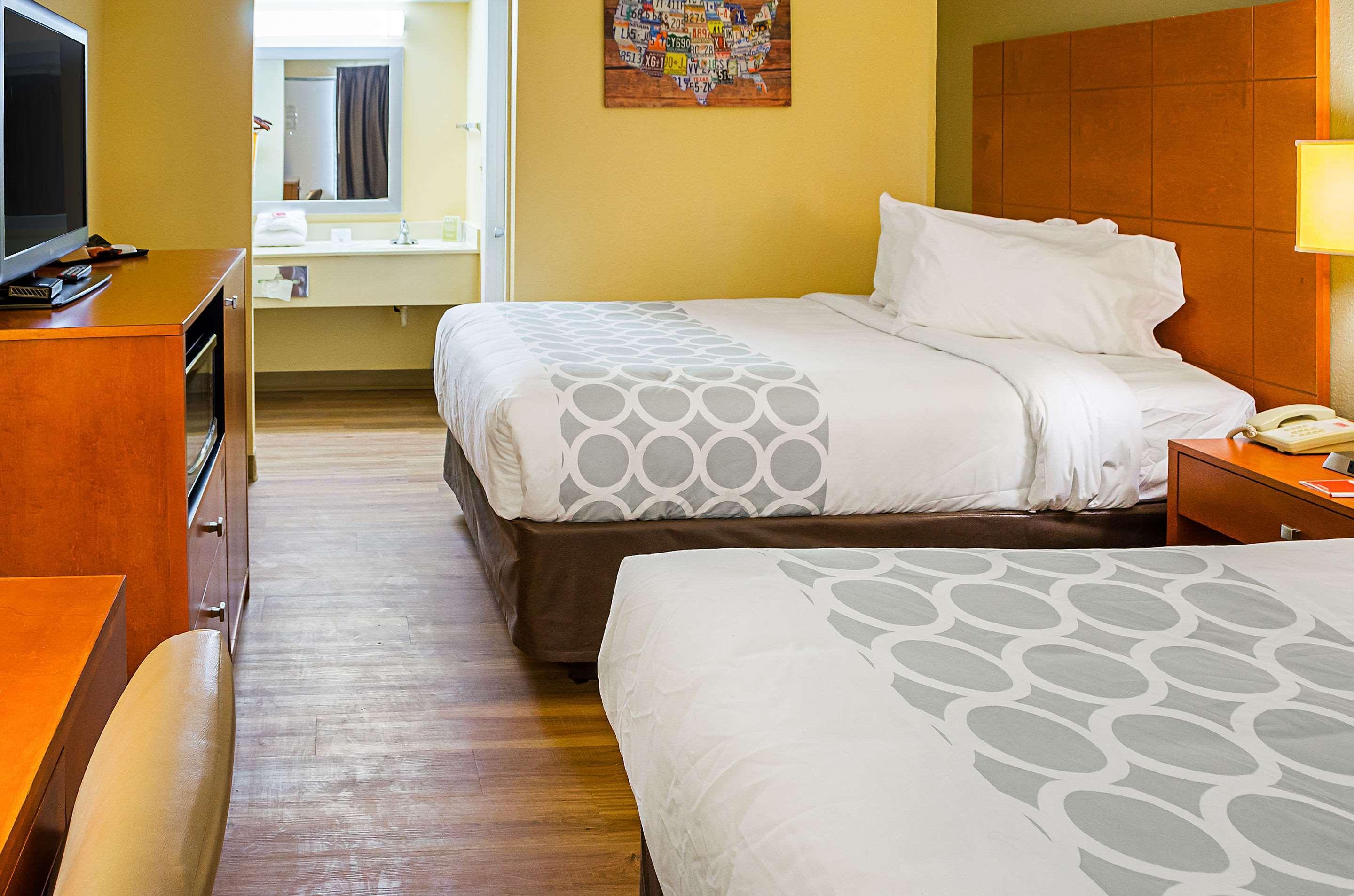 Econo Lodge Hardeeville Bagian luar foto