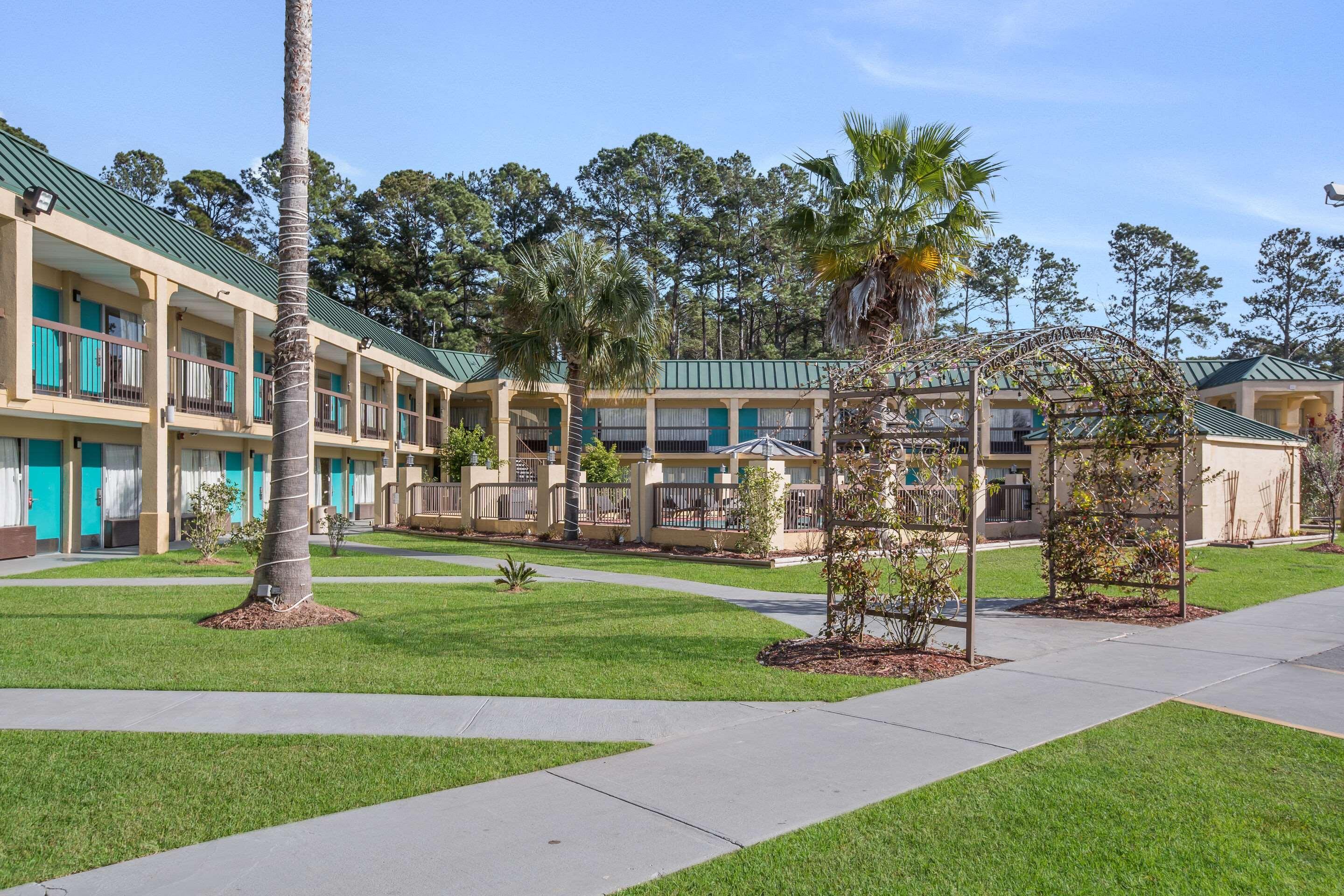 Econo Lodge Hardeeville Bagian luar foto