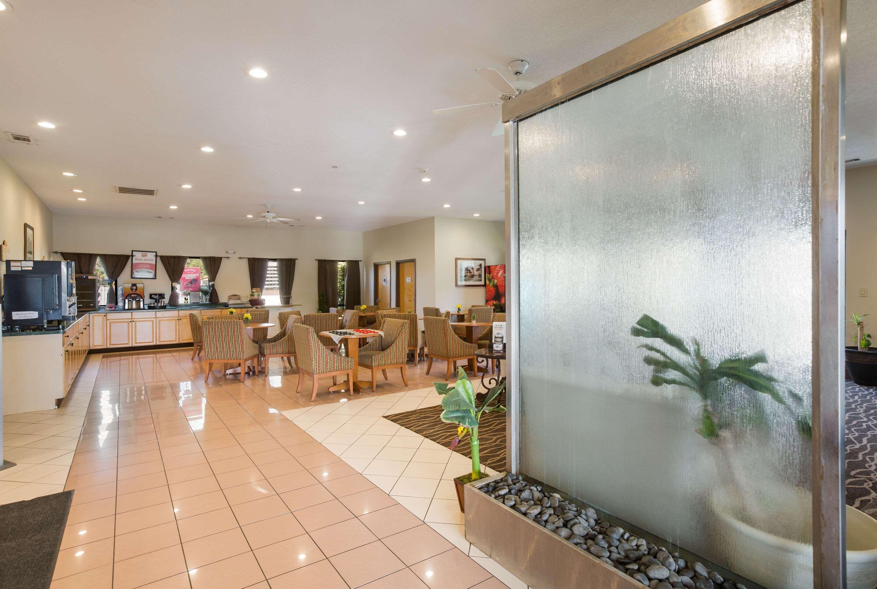 Econo Lodge Hardeeville Bagian luar foto