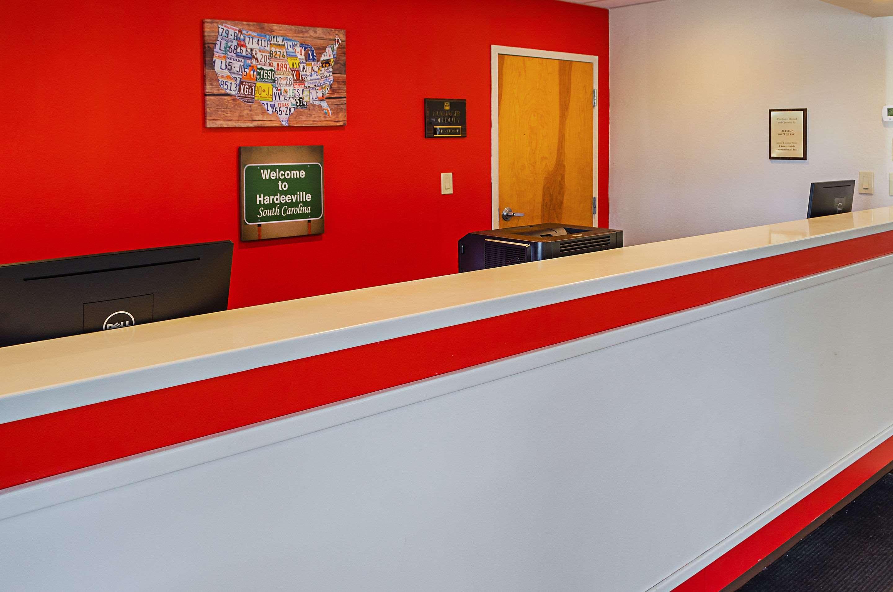 Econo Lodge Hardeeville Bagian luar foto