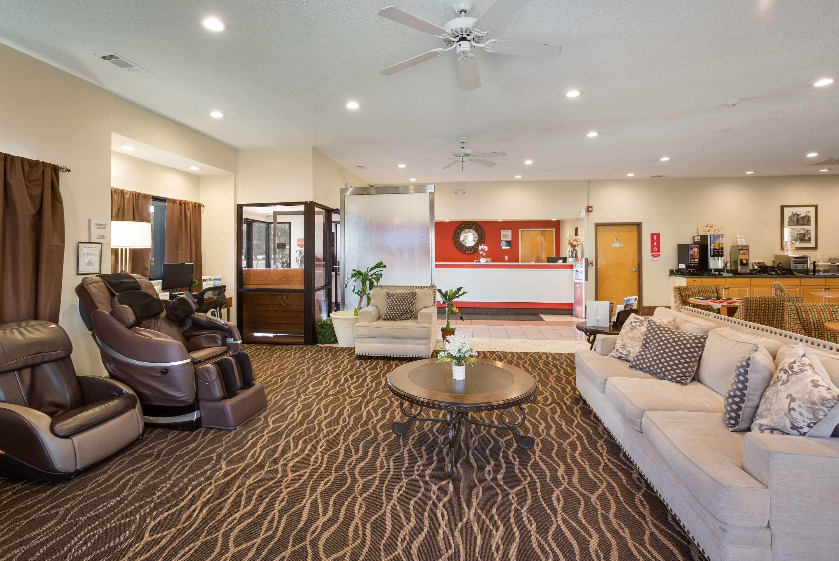 Econo Lodge Hardeeville Bagian luar foto